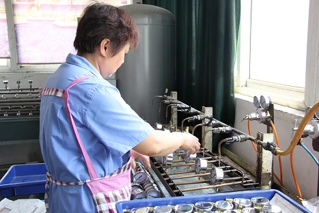 9. Filling oil.JPG